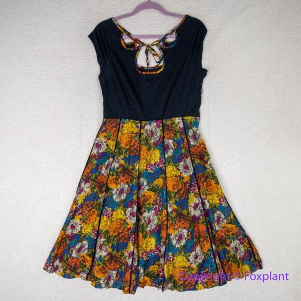 Anthropologie Viola Floral fit and flare Dress, size‎ 8